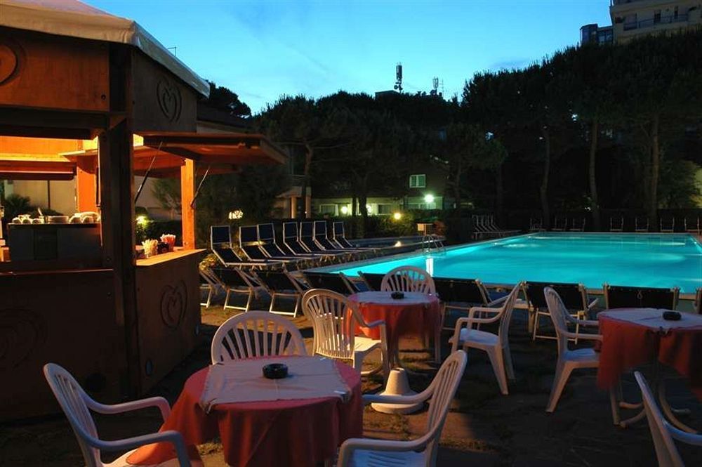 Hotel Doge Milano Marittima Exterior foto
